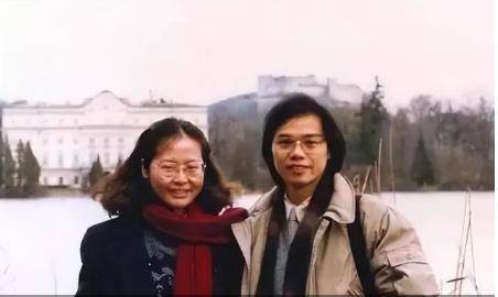 首后她打算租房住一直没在香港买房ky开元棋牌林郑月娥：卸任香港特(图17)
