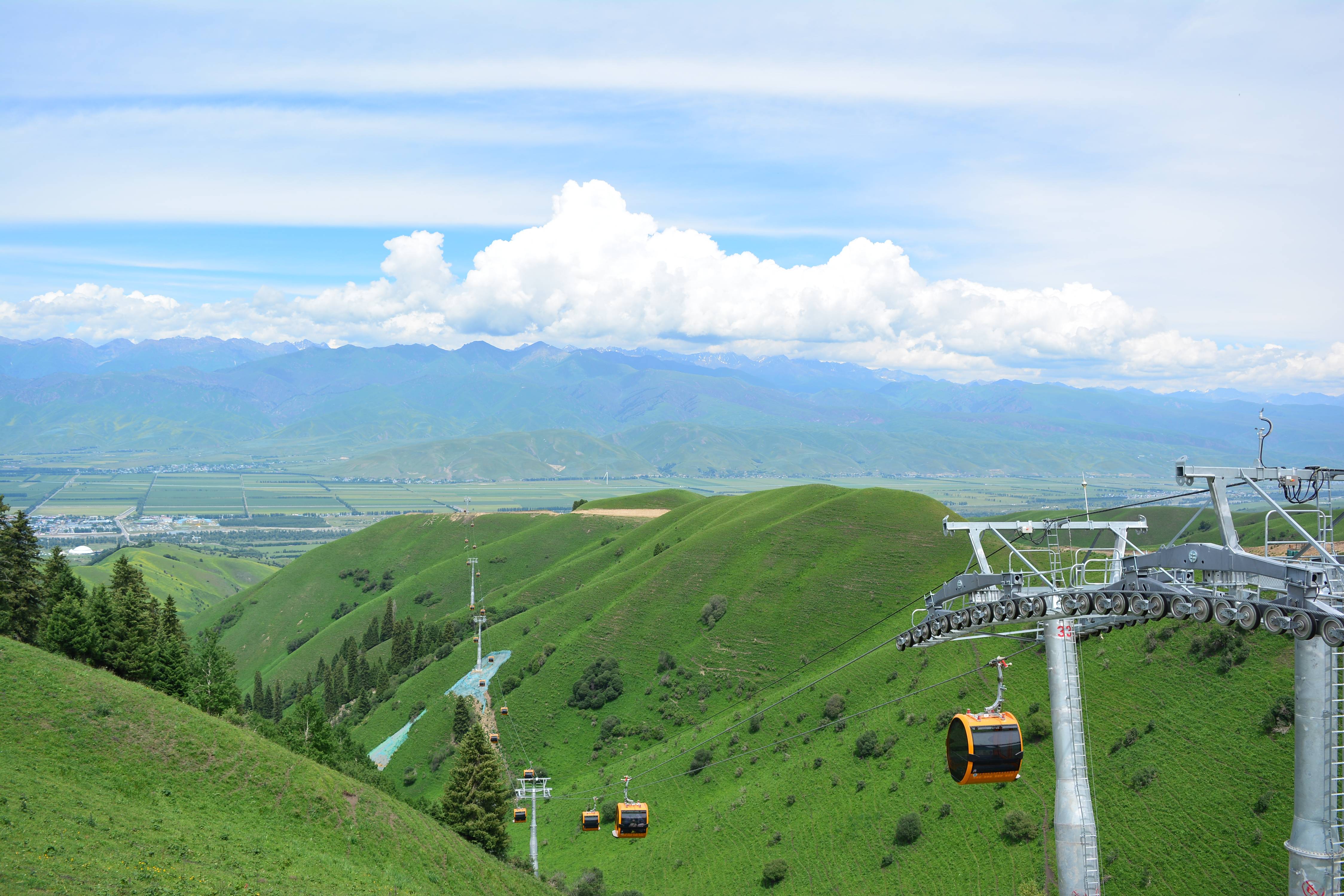 游专列“熊猫专列·成都号”：班期价格新鲜出炉开元棋牌网站2026年成都出发到新疆豪华旅(图6)