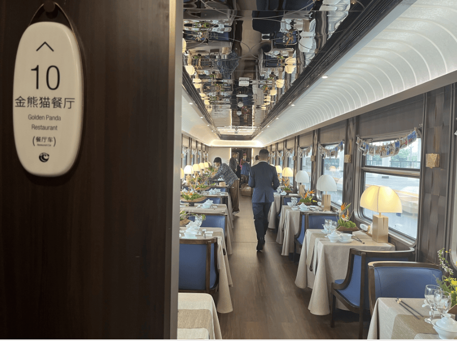 游专列“熊猫专列·成都号”：班期价格新鲜出炉开元棋牌网站2026年成都出发到新疆豪华旅(图11)